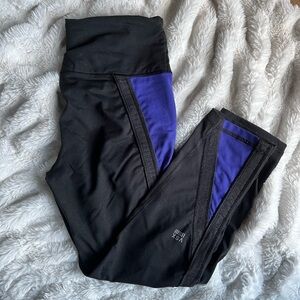 VSX Women's Leggings in Black and Blue